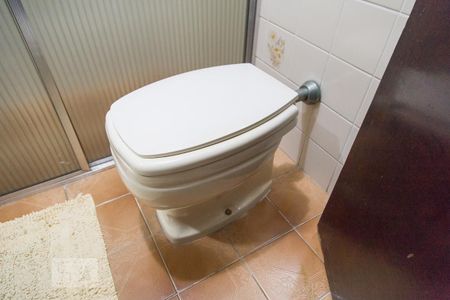 Casa à venda com 170m², 3 quartos e 2 vagas Casa à venda com 170m², 3 quartos e 2 vagasBanheiro 2