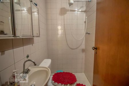 Casa à venda com 120m², 4 quartos e 1 vaga Casa à venda com 120m², 4 quartos e 1 vagaBanheiro de Serviço