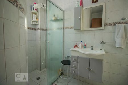 Casa à venda com 120m², 4 quartos e 1 vaga Casa à venda com 120m², 4 quartos e 1 vagaBanheiro