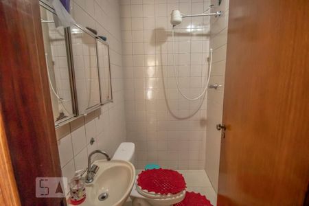 Casa à venda com 120m², 4 quartos e 1 vaga Casa à venda com 120m², 4 quartos e 1 vagaBanheiro de Serviço