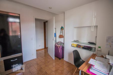 Casa à venda com 120m², 4 quartos e 1 vaga Casa à venda com 120m², 4 quartos e 1 vagaQuarto 2