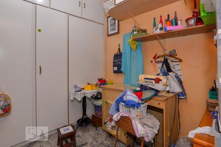 Apartamento à venda com 250m², 5 quartos e 4 vagasQuarto de Serviço