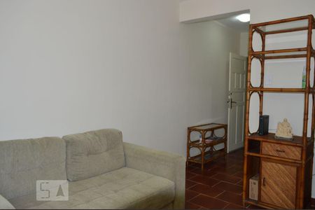 Sala de apartamento para alugar com 1 quarto, 46m² em São Domingos, Niterói