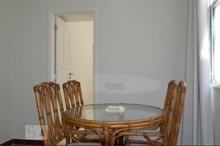 Sala de apartamento para alugar com 1 quarto, 46m² em São Domingos, Niterói