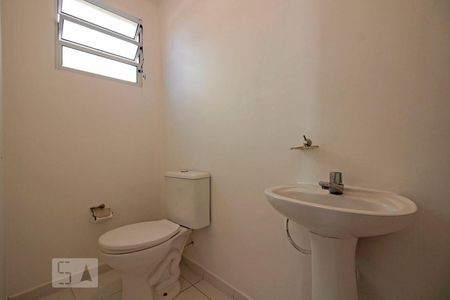 Casa de condomínio para alugar com 110m², 3 quartos e 2 vagasLavabo