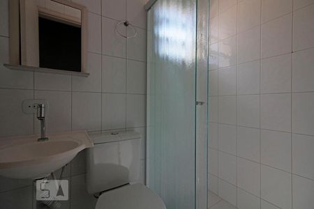Casa de condomínio para alugar com 110m², 3 quartos e 2 vagasBanheiro da Suíte