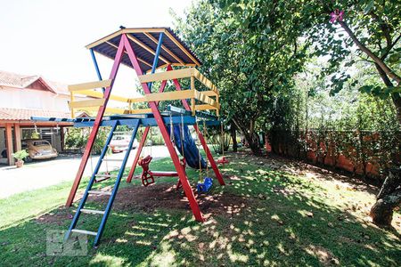 Casa de condomínio para alugar com 110m², 3 quartos e 2 vagasÁrea Comum - Playground