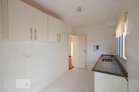 Casa de condomínio para alugar com 110m², 3 quartos e 2 vagasCozinha