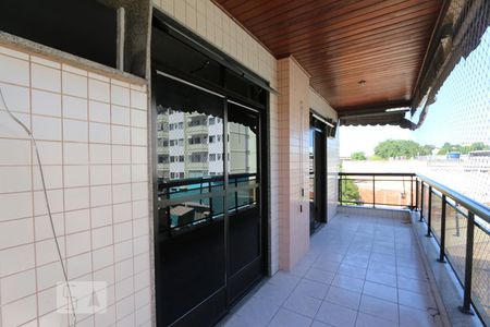 Apartamento à venda com 178m², 4 quartos e 2 vagasvaranda do quarto suite 3