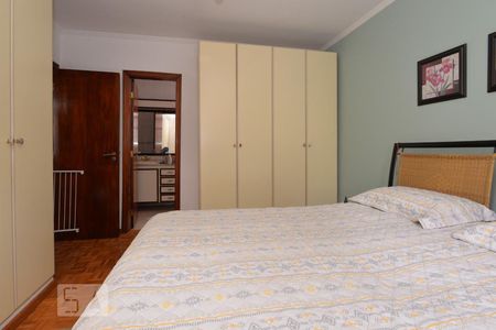 Casa à venda com 230m², 4 quartos e 3 vagas Casa à venda com 230m², 4 quartos e 3 vagasSuíte 1