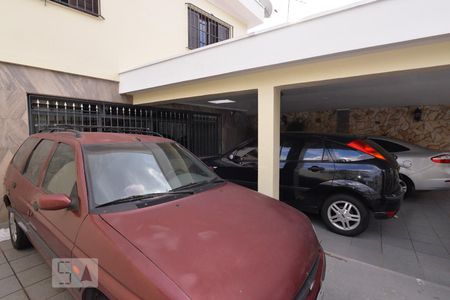 Casa à venda com 230m², 4 quartos e 3 vagas Casa à venda com 230m², 4 quartos e 3 vagasÁrea externa