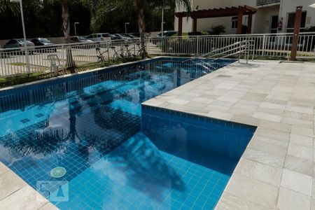 Apartamento à venda com 67m², 3 quartos e 1 vaga Apartamento à venda com 67m², 3 quartos e 1 vagaPiscina