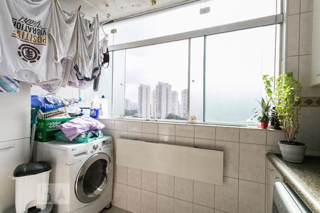 Apartamento à venda com 78m², 3 quartos e 1 vagaÁrea de Serviço