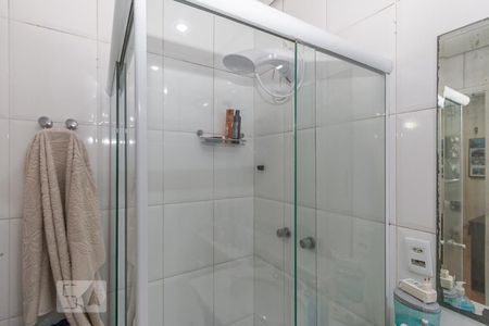 Casa à venda com 250m², 4 quartos e 2 vagas Casa à venda com 250m², 4 quartos e 2 vagasBanheiro da Suíte 1