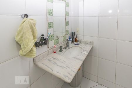 Casa à venda com 250m², 4 quartos e 2 vagas Casa à venda com 250m², 4 quartos e 2 vagasBanheiro da Suíte 2