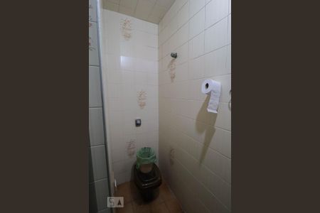 Casa à venda com 222m², 3 quartos e 4 vagas Casa à venda com 222m², 3 quartos e 4 vagasBanheiro