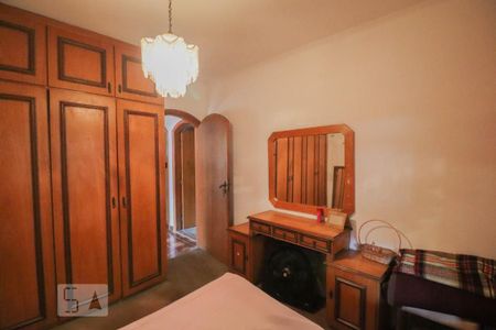 Casa à venda com 222m², 3 quartos e 4 vagas Casa à venda com 222m², 3 quartos e 4 vagasDormitório 2