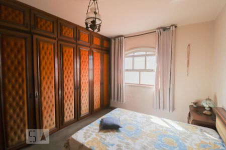 Casa à venda com 222m², 3 quartos e 4 vagas Casa à venda com 222m², 3 quartos e 4 vagasSuíte