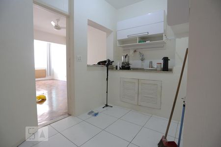 Apartamento à venda com 74m², 2 quartos e sem vagaCozinha
