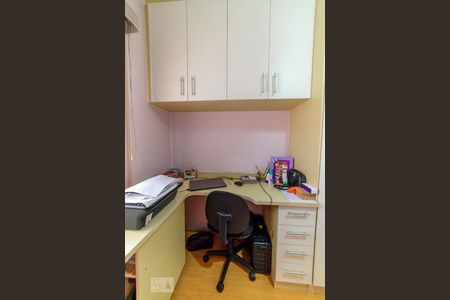 Apartamento à venda com 92m², 3 quartos e 2 vagasQuarto 2 - Armários