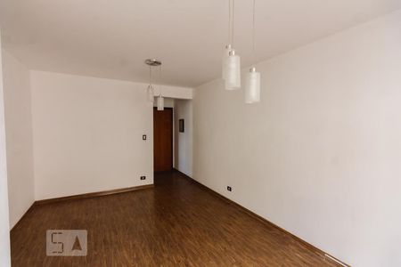 Sala de apartamento para alugar com 3 quartos, 75m² em Santa Teresinha, São Paulo