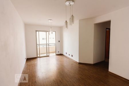 Sala de apartamento para alugar com 3 quartos, 75m² em Santa Teresinha, São Paulo