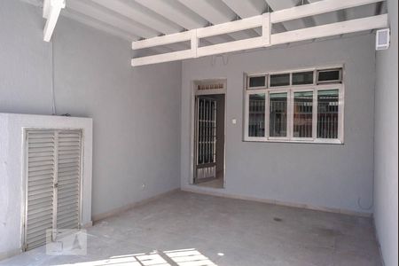 Casa à venda com 100m², 2 quartos e 1 vaga Casa à venda com 100m², 2 quartos e 1 vagaGaragem