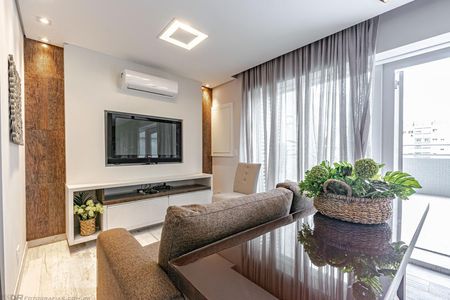 Sala de Estar e Jantar de apartamento para alugar com 2 quartos, 92m² em Centro, Curitiba