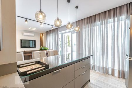 Apartamento para alugar com 2 quartos, 92m² em Centro, Curitiba