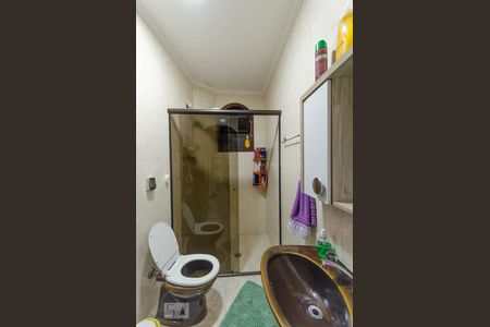 Casa à venda com 200m², 4 quartos e 2 vagas Casa à venda com 200m², 4 quartos e 2 vagasBanheiro 2