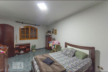 Casa à venda com 200m², 4 quartos e 2 vagas Casa à venda com 200m², 4 quartos e 2 vagasQuarto 2