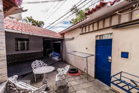 Casa à venda com 250m², 6 quartos e 2 vagas Casa à venda com 250m², 6 quartos e 2 vagasÁrea Externa