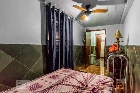 Casa à venda com 250m², 6 quartos e 2 vagas Casa à venda com 250m², 6 quartos e 2 vagasQuarto 2