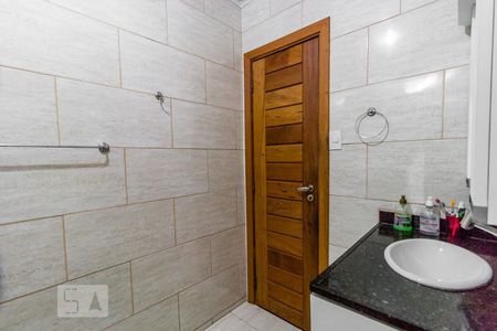 Casa à venda com 250m², 6 quartos e 2 vagas Casa à venda com 250m², 6 quartos e 2 vagasBanheiro