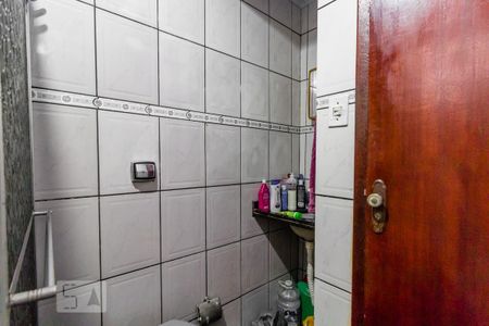 Casa à venda com 250m², 6 quartos e 2 vagas Casa à venda com 250m², 6 quartos e 2 vagasBanheiro