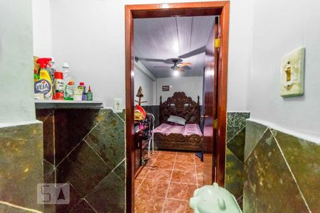 Casa à venda com 250m², 6 quartos e 2 vagas Casa à venda com 250m², 6 quartos e 2 vagasQuarto 2