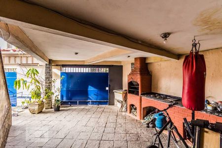 Casa à venda com 250m², 6 quartos e 2 vagas Casa à venda com 250m², 6 quartos e 2 vagasChurrasqueira