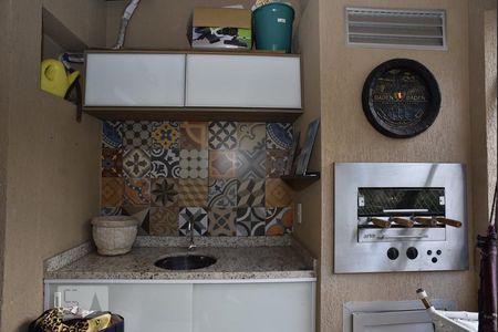 Apartamento à venda com 79m², 2 quartos e 1 vagaVaranda