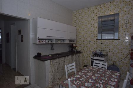 Casa à venda com 100m², 2 quartos e 1 vagaCozinha