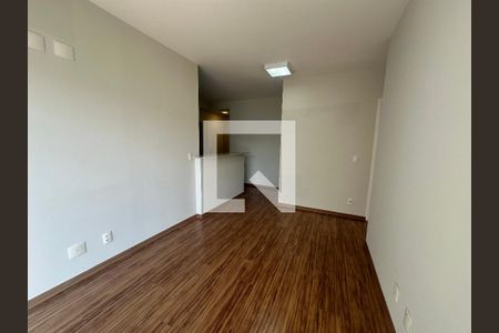 Sala de apartamento para alugar com 2 quartos, 65m² em Alphaville Industrial, Barueri