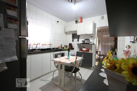 Casa à venda com 208m², 4 quartos e 2 vagasCozinha