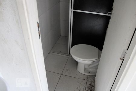 Casa à venda com 100m², 4 quartos e 1 vagaBanheiro de serviço