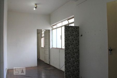 Casa à venda com 100m², 4 quartos e 1 vagaBiblioteca