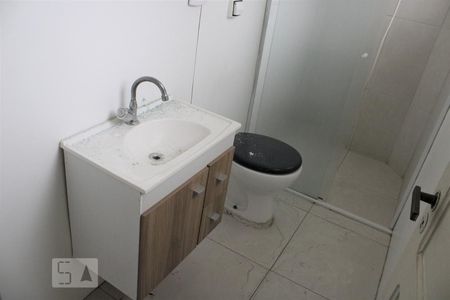 Casa à venda com 100m², 4 quartos e 1 vagaBanheiro da suíte