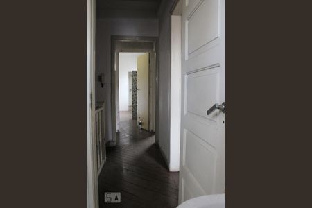 Casa à venda com 100m², 4 quartos e 1 vagaCorredor