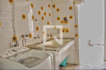 Casa à venda com 1000m², 4 quartos e 8 vagas