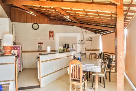 Casa à venda com 1000m², 4 quartos e 8 vagas