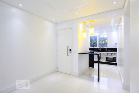 Sala de apartamento para alugar com 2 quartos, 68m² em Chácara Inglesa, São Paulo