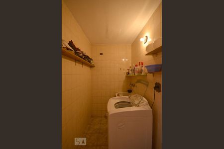 Casa à venda com 179m², 4 quartos e 2 vagasArea de Serviço