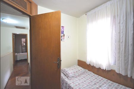 Casa à venda com 179m², 4 quartos e 2 vagasQuarto 2